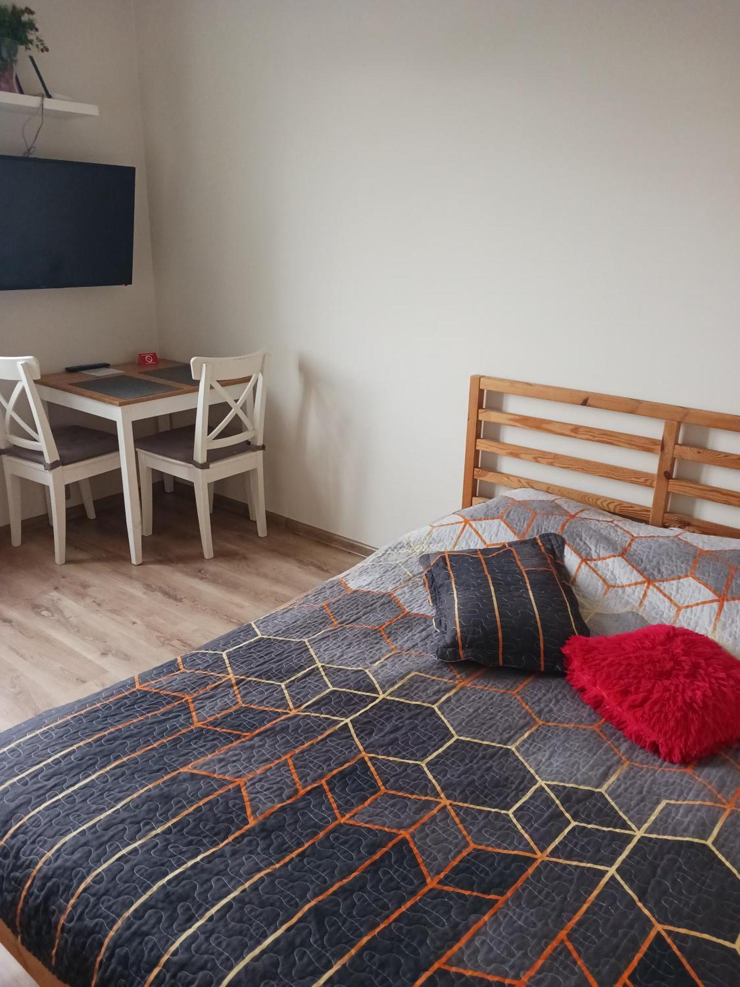 Apartamenty Marco 3 Przy Dworcu-Stare Miasto-Super Wi Fi Krasków Εξωτερικό φωτογραφία